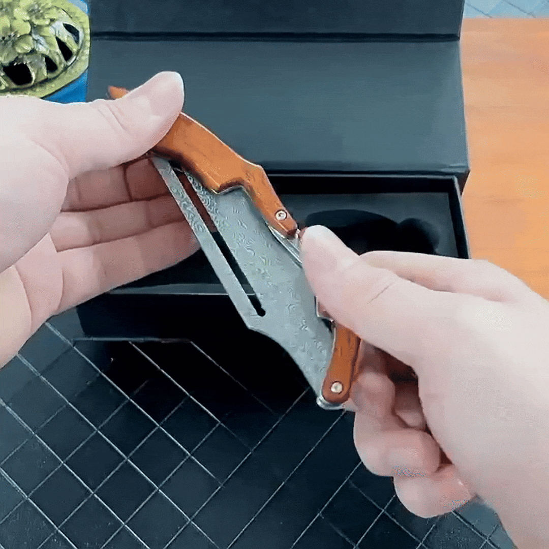 TG TitanTrail Damascus lock knife opening demonstration