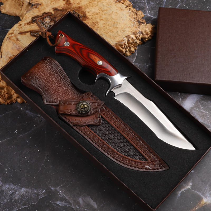 TG Apex knife with D2 steel blade