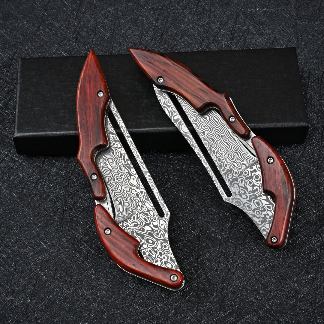TG TitanTrail Damascus knife handle view